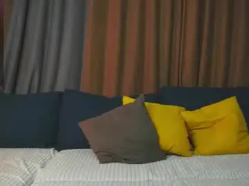 Chaturbate Watch Live Sex Cams of lessyluiz