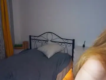 Chaturbate Adult Video Chat of mackenziemejias