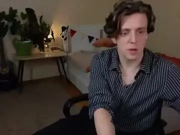 Chaturbate Live Sex Cam of oliver_travis