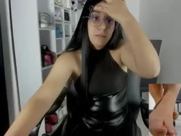 Chaturbate Nude Webcam of queen_findom1