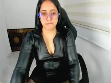 Chaturbate Nude Webcam of queen_findom1