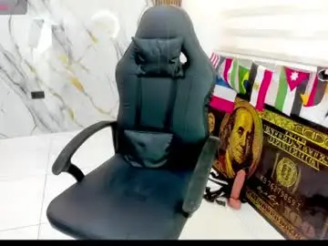 Chaturbate Live Porn of queen_findom1