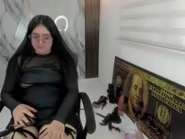 Chaturbate Nude Webcam of queen_findom1