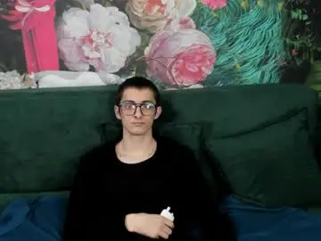 Chaturbate Best live sex cam show of ronbevs