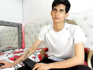 Chaturbate Best live sex cam show of andrew_fucker_