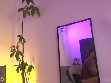 Chaturbate Live Sex of bellapazzia13