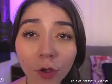 Chaturbate Watch Live Sex Cams of bellapazzia13