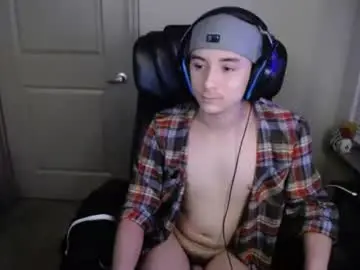 Chaturbate Live Sex Cam of chrmtcpeacock119