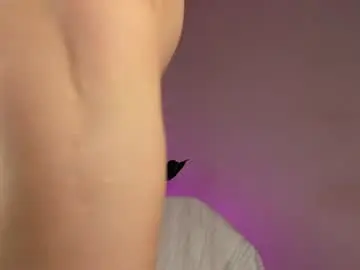Chaturbate Live Sex Cam of valenora1
