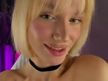 Chaturbate Nude Webcam of valenora1