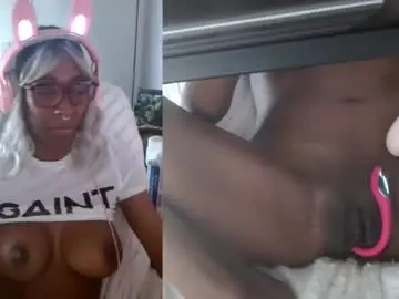 Chaturbate Sex Cam of alys_at_college