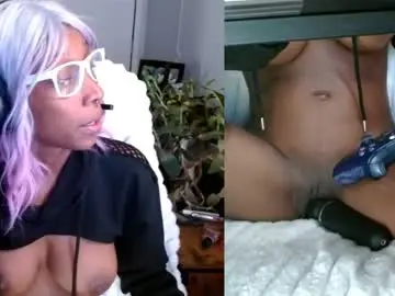 Chaturbate Sex Cam of alys_at_college