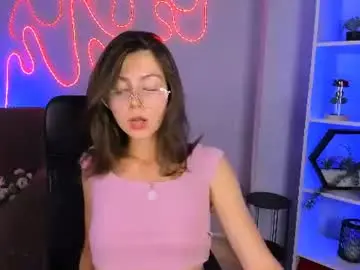 Chaturbate Live Sex Cam of lira_loss