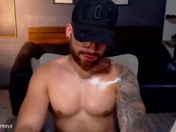 Chaturbate Private Sex Chat of mike_montoya