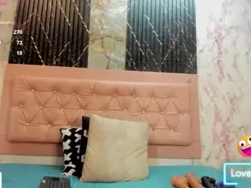 Chaturbate Nude Webcam of caroline_daring