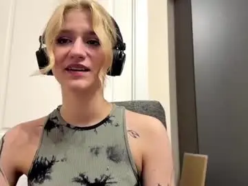 Chaturbate Best live sex cam show of cleopatralewey