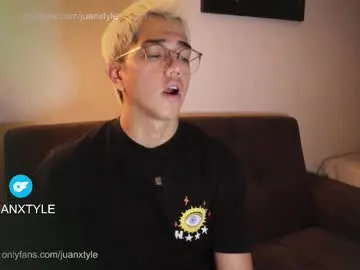 Chaturbate Live Sex of juancamroom