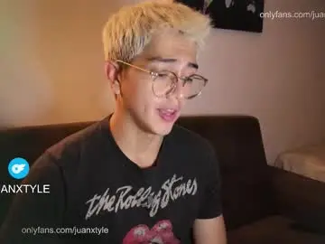 Chaturbate Best live sex cam show of juancamroom