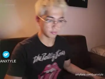 Chaturbate Sex Cam of juancamroom