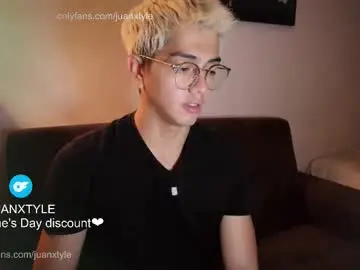 Chaturbate Sex Cam of juancamroom