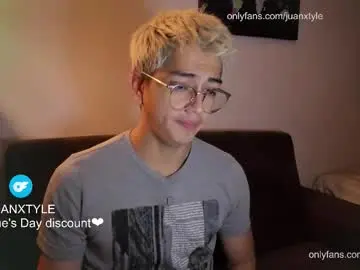 Chaturbate Nude Webcam of juancamroom