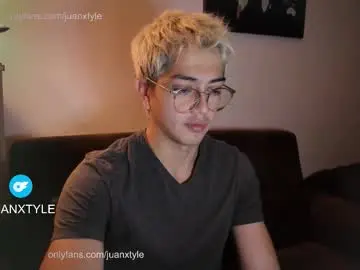 Chaturbate Live Sex of juancamroom