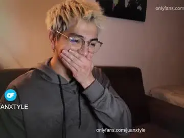 Chaturbate Live Porn of juancamroom