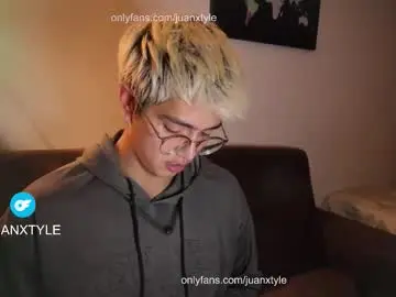 Chaturbate Best live sex cam show of juancamroom