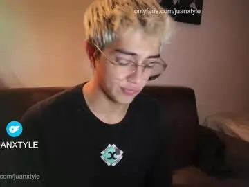 Chaturbate Private Sex Chat of juancamroom