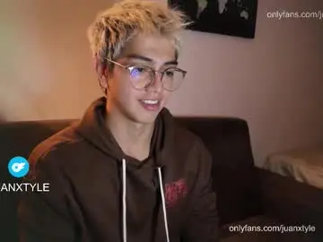 Chaturbate Free Porn Cam of juancamroom