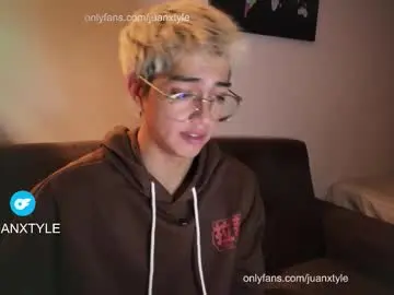 Chaturbate Live Sex of juancamroom