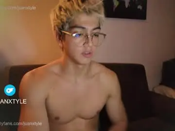 Chaturbate Free Porn Cam of juancamroom