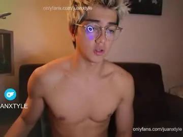 Chaturbate Adult Video Chat of juancamroom