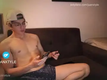 Chaturbate Best live sex cam show of juancamroom