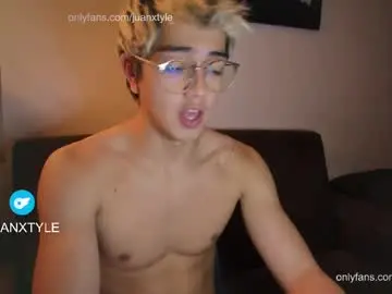 Chaturbate Live Sex of juancamroom