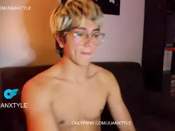 Chaturbate Watch Live Sex Cams of juancamroom
