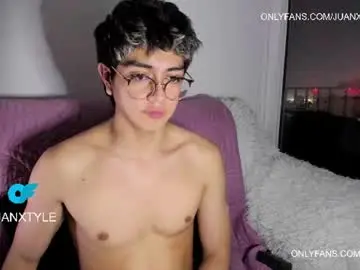 Chaturbate Sex Chat of juancamroom