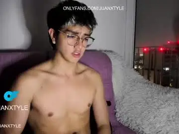 Chaturbate Free Porn Cam of juancamroom