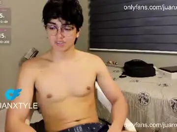 Chaturbate Free Porn Cam of juancamroom