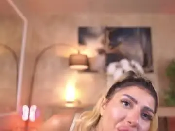 Chaturbate Sex Chat of lucyyrosse