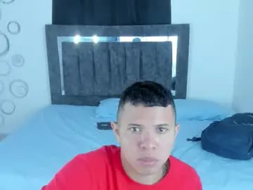 Chaturbate Free Porn Cam of steven19_latinboy