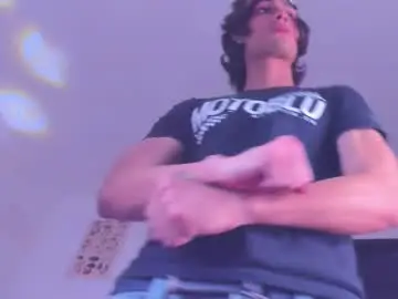 Chaturbate Live Sex Cam of black_skull22