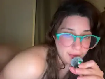 Chaturbate Live Sex Cam of meowkillah