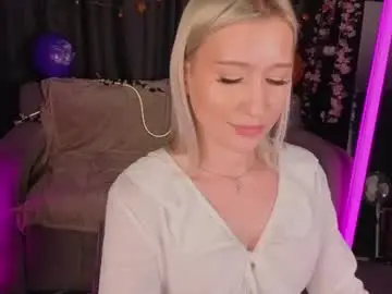 Chaturbate Live Sex Cam of sayl0r_moon