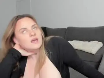 Chaturbate Private Sex Chat of tigoldbitties11