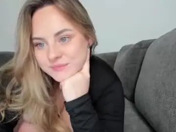 Chaturbate Adult Webcams of tigoldbitties11