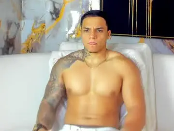 Chaturbate Sex Cam of alan_vitori