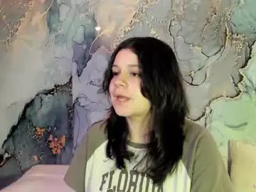 Chaturbate Free Live Porn of alice_cute77