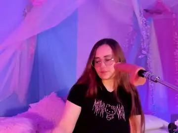 Chaturbate Live Sex Cam of alice_cute77