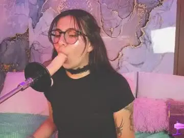 Chaturbate Watch Live Sex Cams of alice_cute77